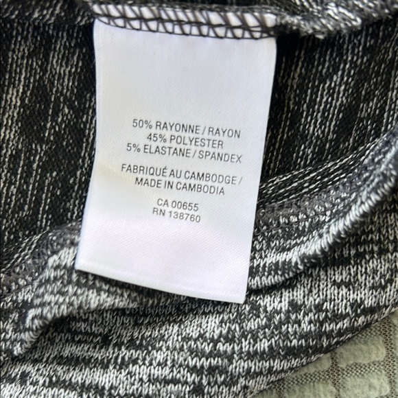 Gray open back top - Picture 7 of 7